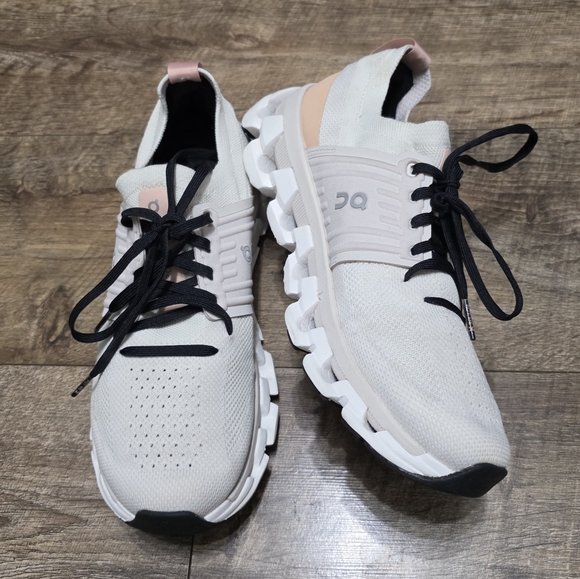 On Running Women's Sneakers in Cream with Pink Accents and Black Laces - Picture 7 of 11